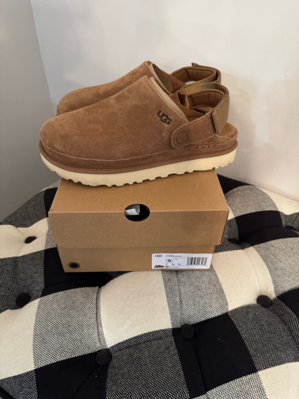 UGG Women’s Goldenstar Clog Chestnut Suede Slip-On - Picture 2 of 8